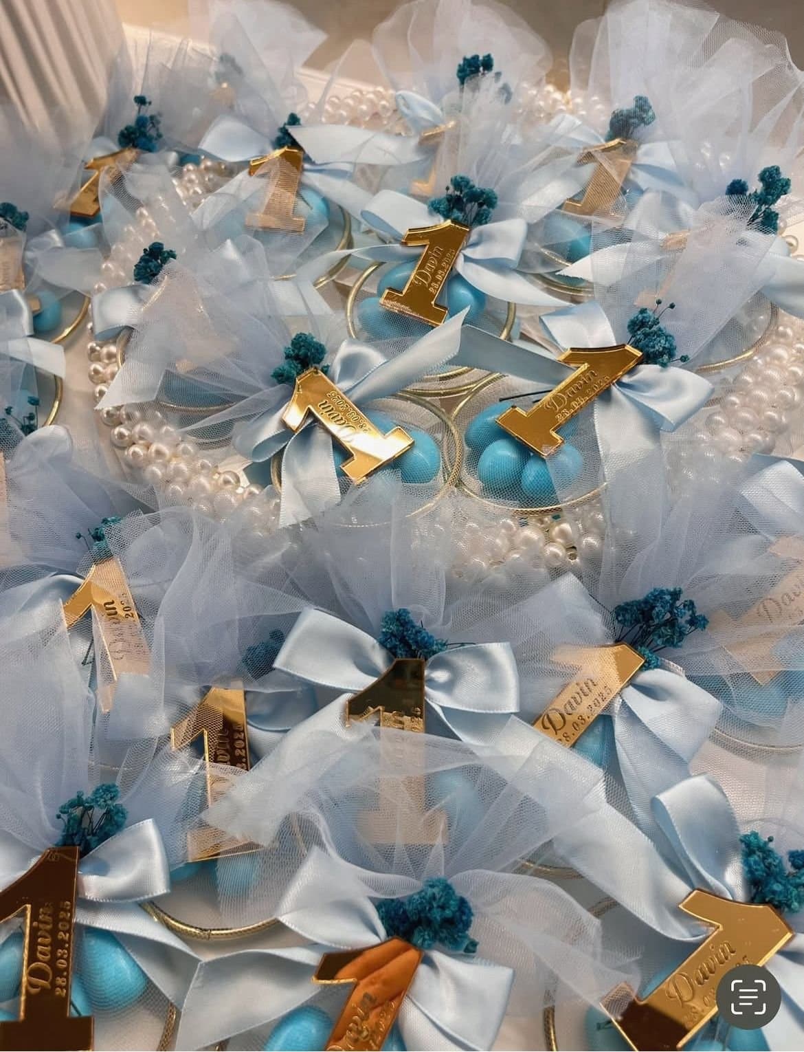 Konfeta celeste — ditëlindje djali 1 vjeç